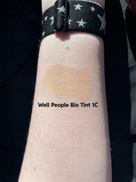 “For fair skin with cool undertones” : r/PaleMUA