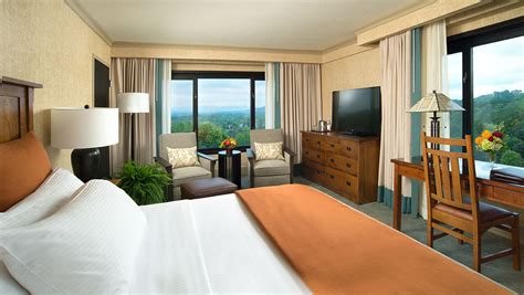 Hotel Rooms in Asheville, NC | The Omni Grove Park Inn