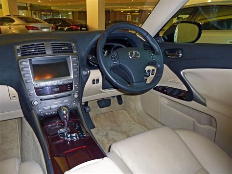 2007 Lexus IS 250 - Information and photos - MOMENTcar