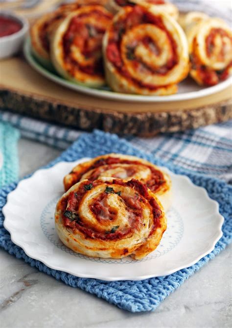 Easy Pepperoni Cheese Pizza Rolls Yay For Food