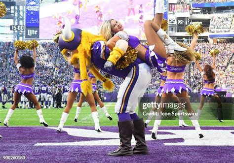 Minnesota Vikings Viktor Photos And Premium High Res Pictures Getty Images