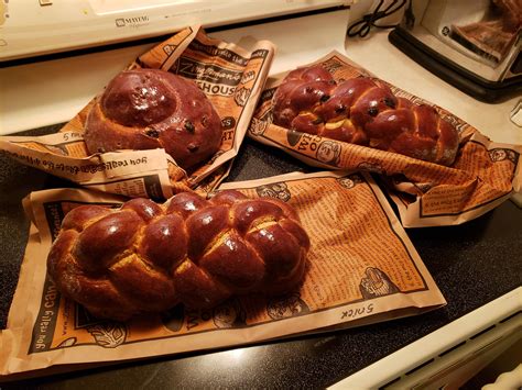 Took a Bake! class at Zingerman's in Ann Arbor. So fun! : r/Breadit