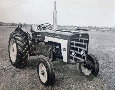 International Harvester Donn Es Et Sp Cifications Du Tracteur