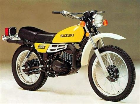 Información detallada de 1976 Suzuki TS 250 Fotos y Especificaciones