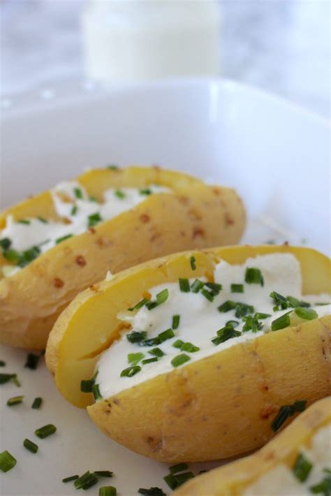 Easy Baked Potato With Cashew Sour Cream Vegan Bbq Recipe Minamade