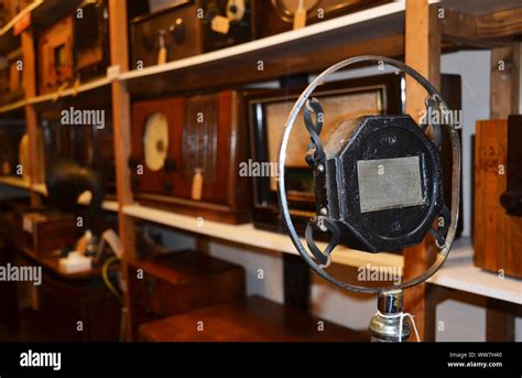 Vintage Radio Microphone Hi Res Stock Photography And Images Alamy