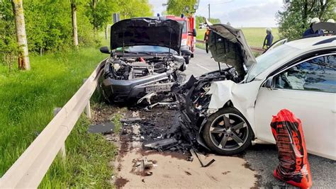 Wartburgkreis Unfall Auf Der B 19 Zwei Verletzte Bad Salzungen