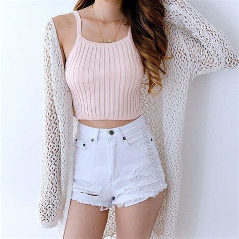 Crop top outfits on Stylevore