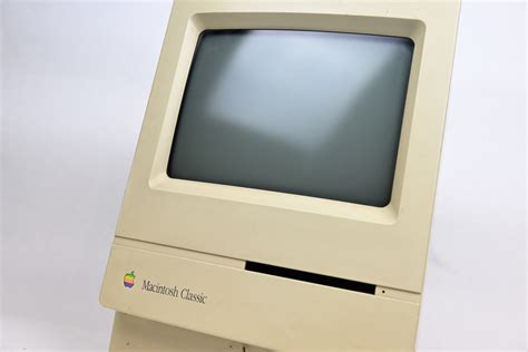 【やや傷や汚れあり】閑古鳥 パソコン 【 Apple Macintosh Classic 】 マッキントッシュ マック クラシック