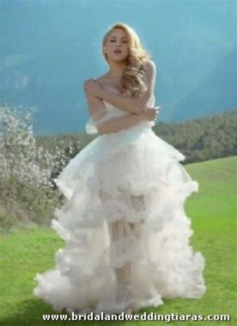 Shakira wedding photos information | oprahmag