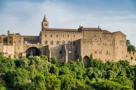 Viterbo cosa vedere e fare nella città dei papi