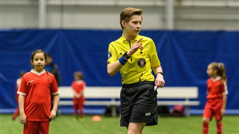 How To Become A Professional Soccer Referee - Informationwave17