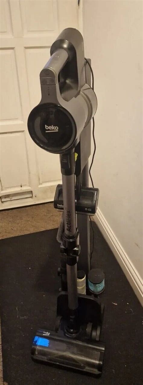 Beko PowerClean Actiflex Black Stick Vacuum Cleaner FOR PARTS ONLY NO