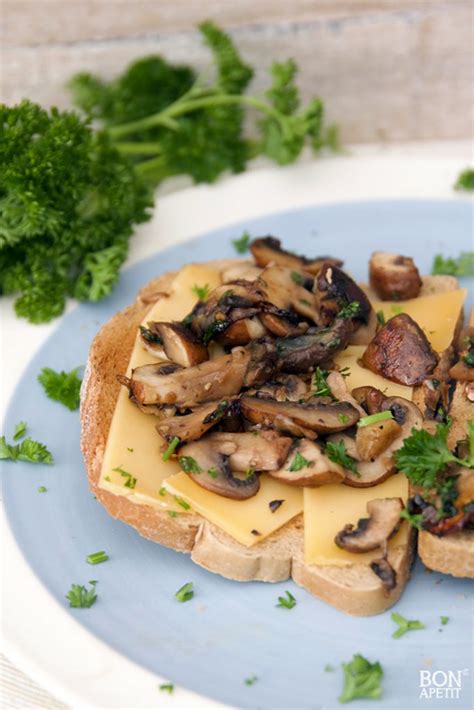 Te Gekke Toast Champignon Bonapetit