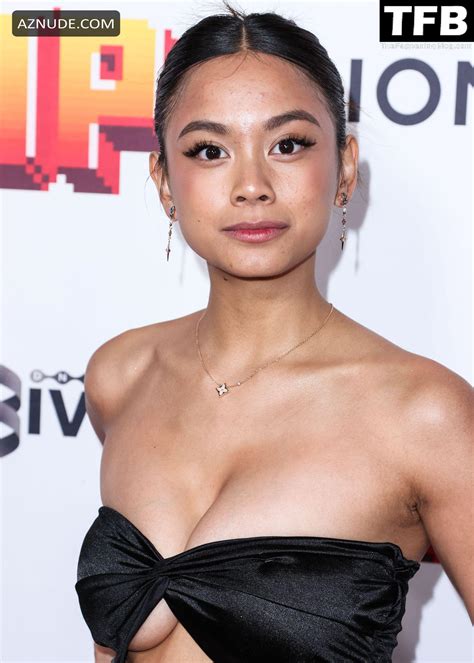 Ylona Garcia Sexy Seen Showing Off Her Hot Tits At The One Up Premiere