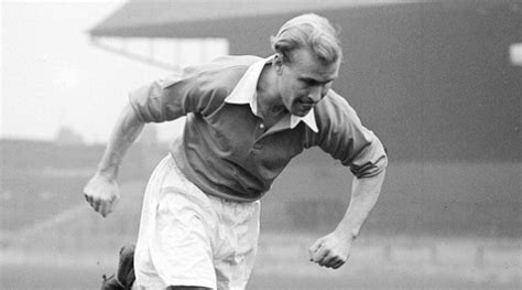 Wilf Mannion National Football Museum Hall Of Fame Profile