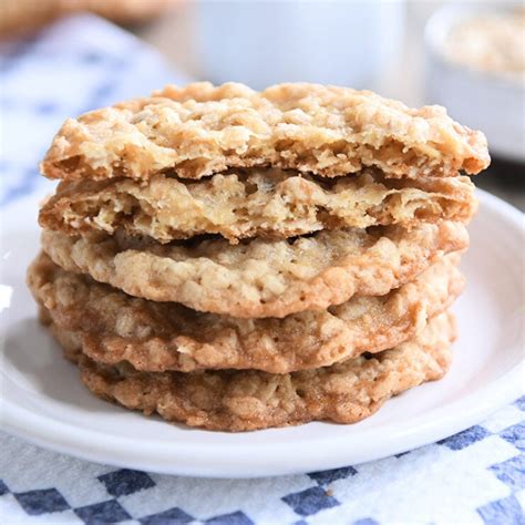 Thin And Crispy Oatmeal Cookies Mels Kitchen Cafe