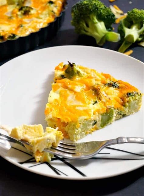 Low Carb Crustless Broccoli And Cheese Quiche Healthy Recipes Cheese Quiche Broccoli And Cheese