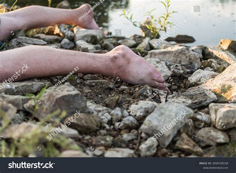 Naked Legs Dead Man Drowned River库存照片2056728158 Shutterstock