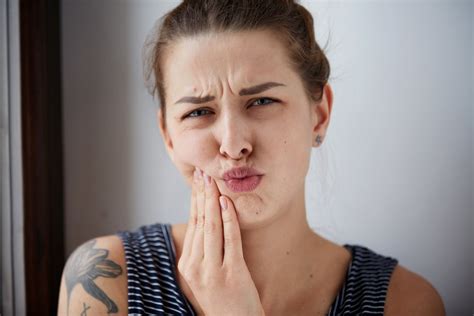 Sensibilidade no dente pode ser problema mais sério causa prevenção e