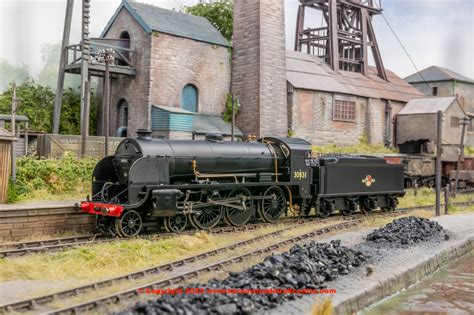 R3413 Hornby Maunsell S15 Class Steam Locomotive Number 30831