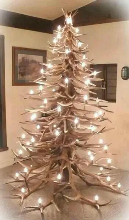 18 Árboles de Navidad totalmente ORIGINALES que te harán sentir escaso