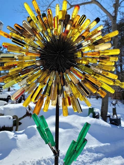 Sunflower Made Of Old Screwdrivers In 2024 Garden Art Crafts Garden