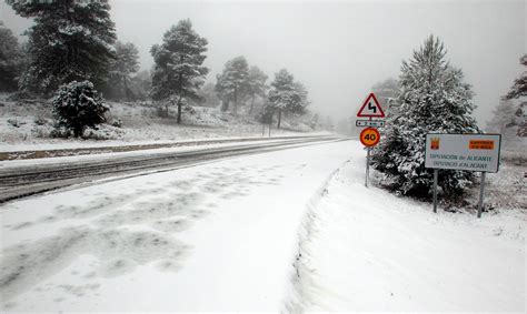 Temporal De Nieve Activa Las Alertas En Espa A Y Afecta Al Transporte