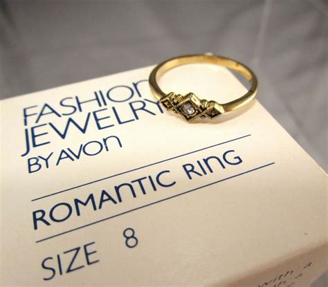 Details About Vintage Nos 1980 Avon Fashion Vibrance Ring Size 8 In