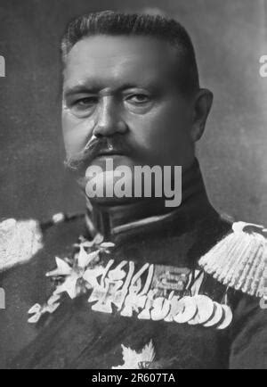 Paul Von Hindenburg General Paul Ludwig Hans Anton Von Beneckendorff