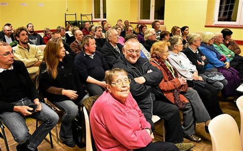 Bourg 60 personnes à l atelier participatif Le Télégramme