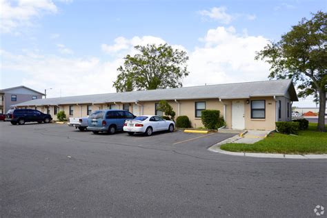 Lakeside Terrace - Apartments in Pinellas Park, FL | Apartments.com