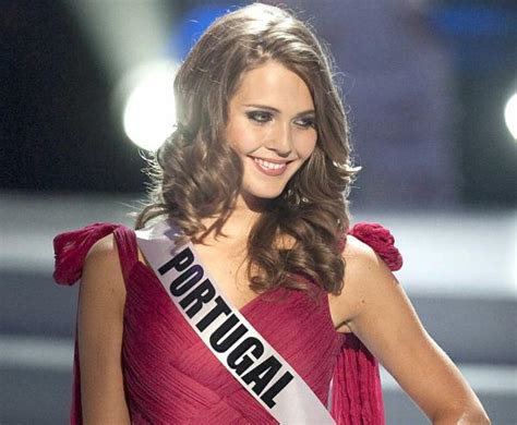 Vídeo Laura Gonçalves Alcança Resultado Histórico Na Miss Universo 2011