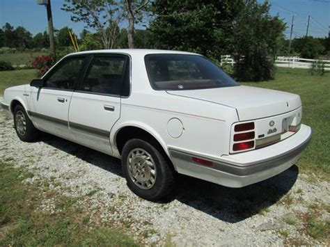 Sell Used Oldsmobile Cutlass Ciera Base Sedan Door L In