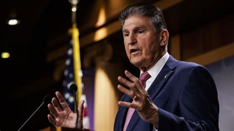 Manchin introduces bill to end EV tax credits for unqualified cars