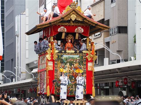 祇園祭 前祭の山鉾巡行 2022年 京都旅屋