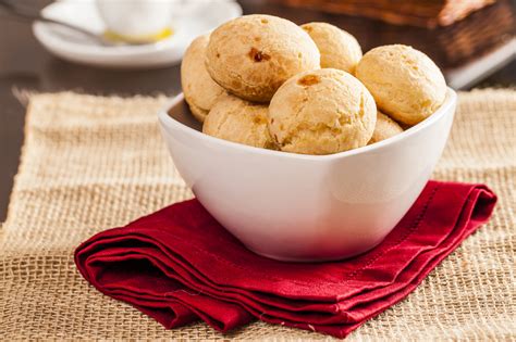 7 receitas de pão de queijo saudável para matar a vontade de comer