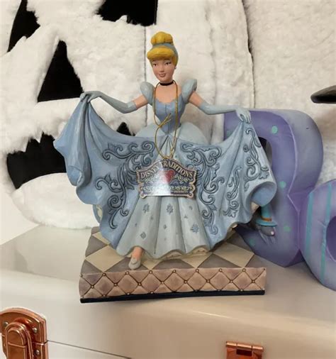 Disney Traditions Cinderella A Wonderful Dream Come True Figurine Jim