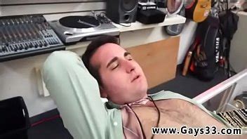 Hombres italianos heterosexuales pajeándose porno gay y un hombre guapo XVIDEOS