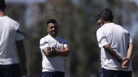 Tevez Feliz Con Los Cuatro Refuerzos De Independiente