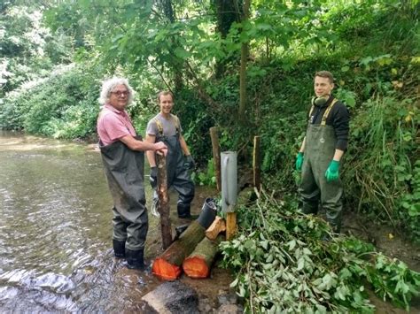 Bart Team On The River Marden Bristol Avon Rivers Trust