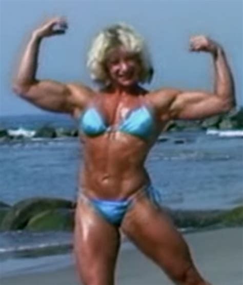 Hot Sexy Sally McNeil Bikini Pics