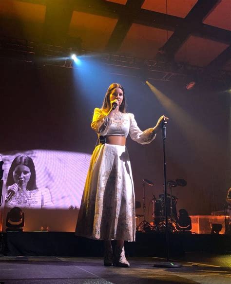 Lana Del Rey Argentina On Twitter Lana Esta Presentandose En Este