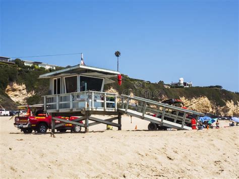 Lifeguard Tower at Zuma Beach, on the 13th August, 2017 - Zuma Beach ...