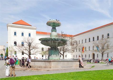 Ludwig Maximilians Universität München LMU Мюнхенский университет