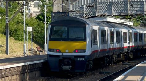 Greater Anglia Class 321 321321 And 321314 Renatus Passing Prittlewell Station Youtube