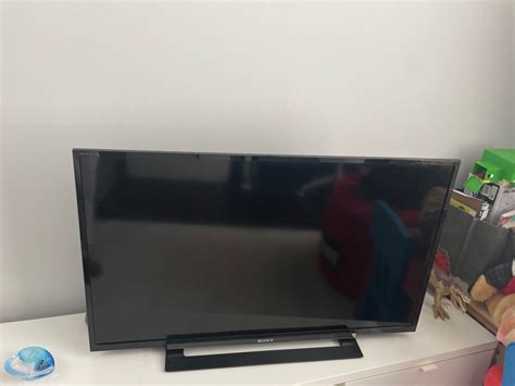 Sony 30 inch TV, TV & Home Appliances, TV & Entertainment, TV on Carousell