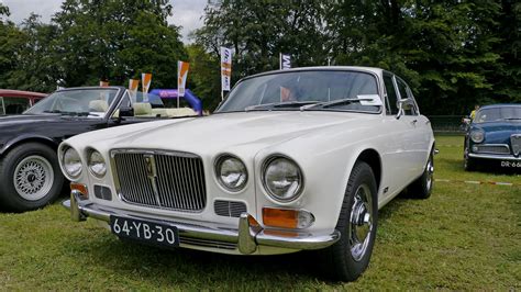 Jaguar Xj12 Series 1 Short Wheelbase Built From July 1 Flickr