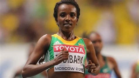 World Athletics 2013: Tirunesh Dibaba wins 10,000m gold