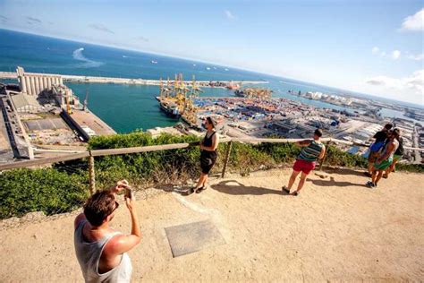 Barcelona: Montjuïc Cable Car Roundtrip Ticket | GetYourGuide